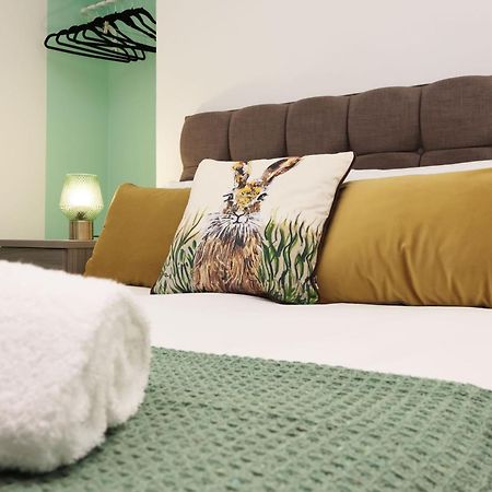 Viewing Deck, On-Street Parking, Tv In Every Room Swansea Bagian luar foto