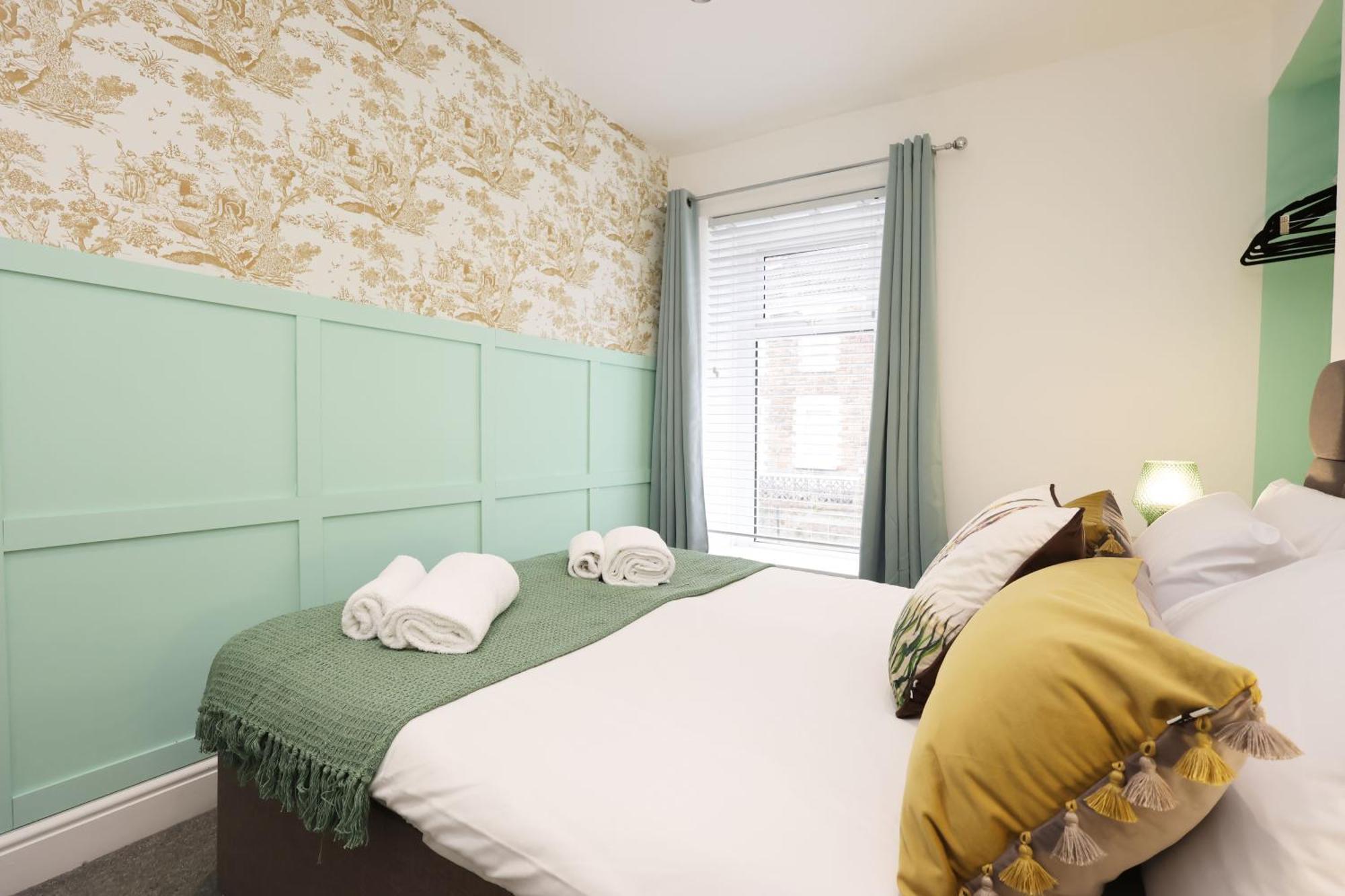 Viewing Deck, On-Street Parking, Tv In Every Room Swansea Bagian luar foto