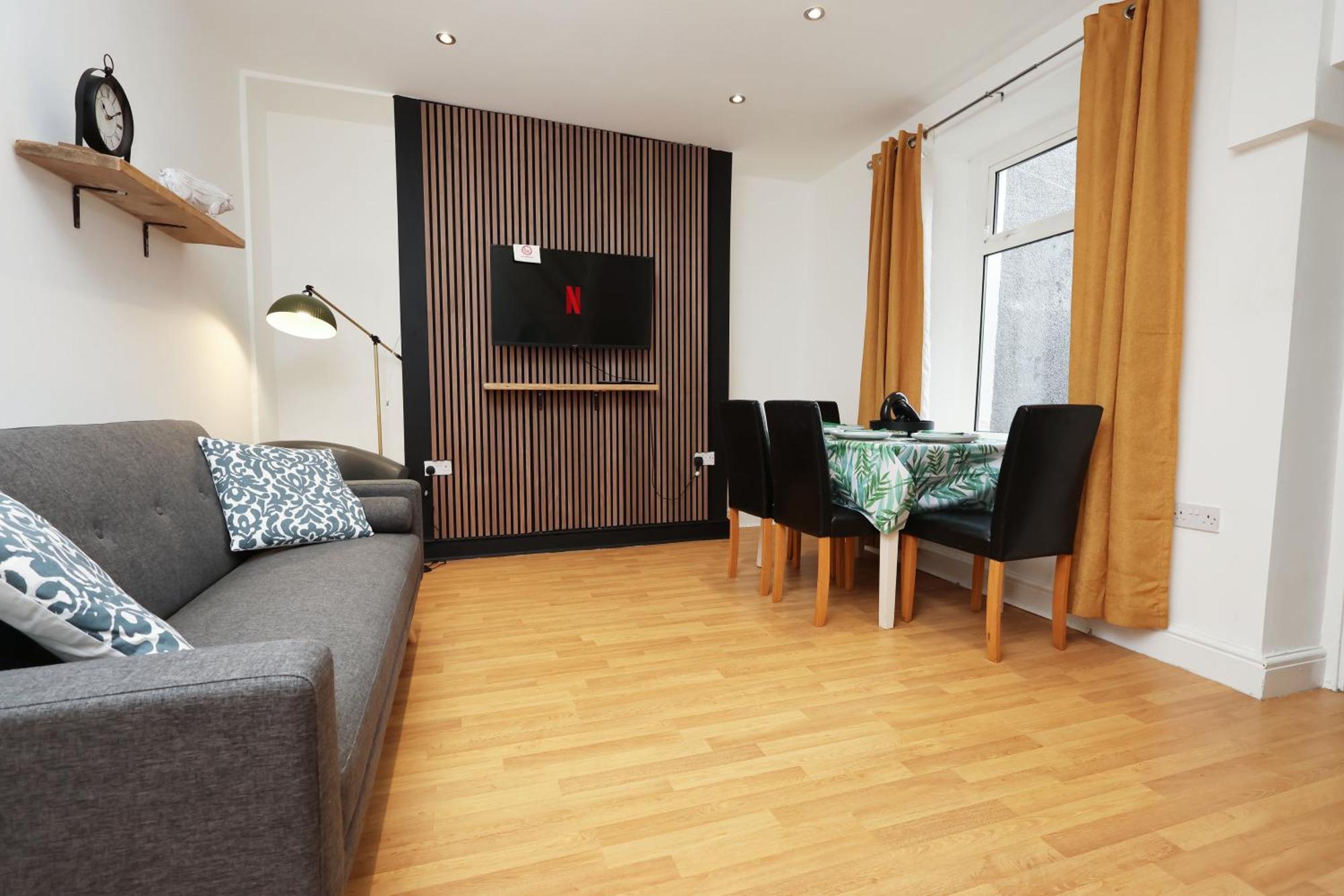 Viewing Deck, On-Street Parking, Tv In Every Room Swansea Bagian luar foto