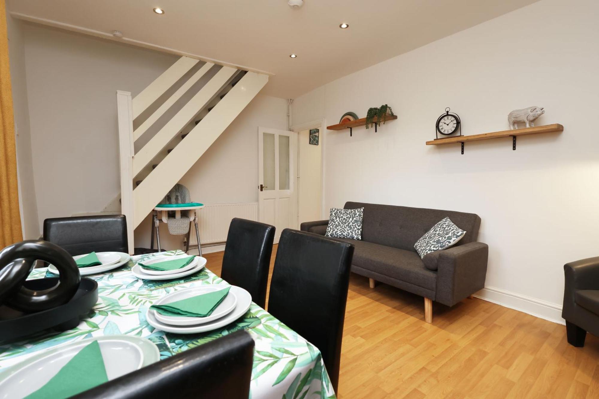 Viewing Deck, On-Street Parking, Tv In Every Room Swansea Bagian luar foto
